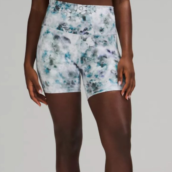 lululemon athletica Pants - Lululemon Align Shorts, size 4